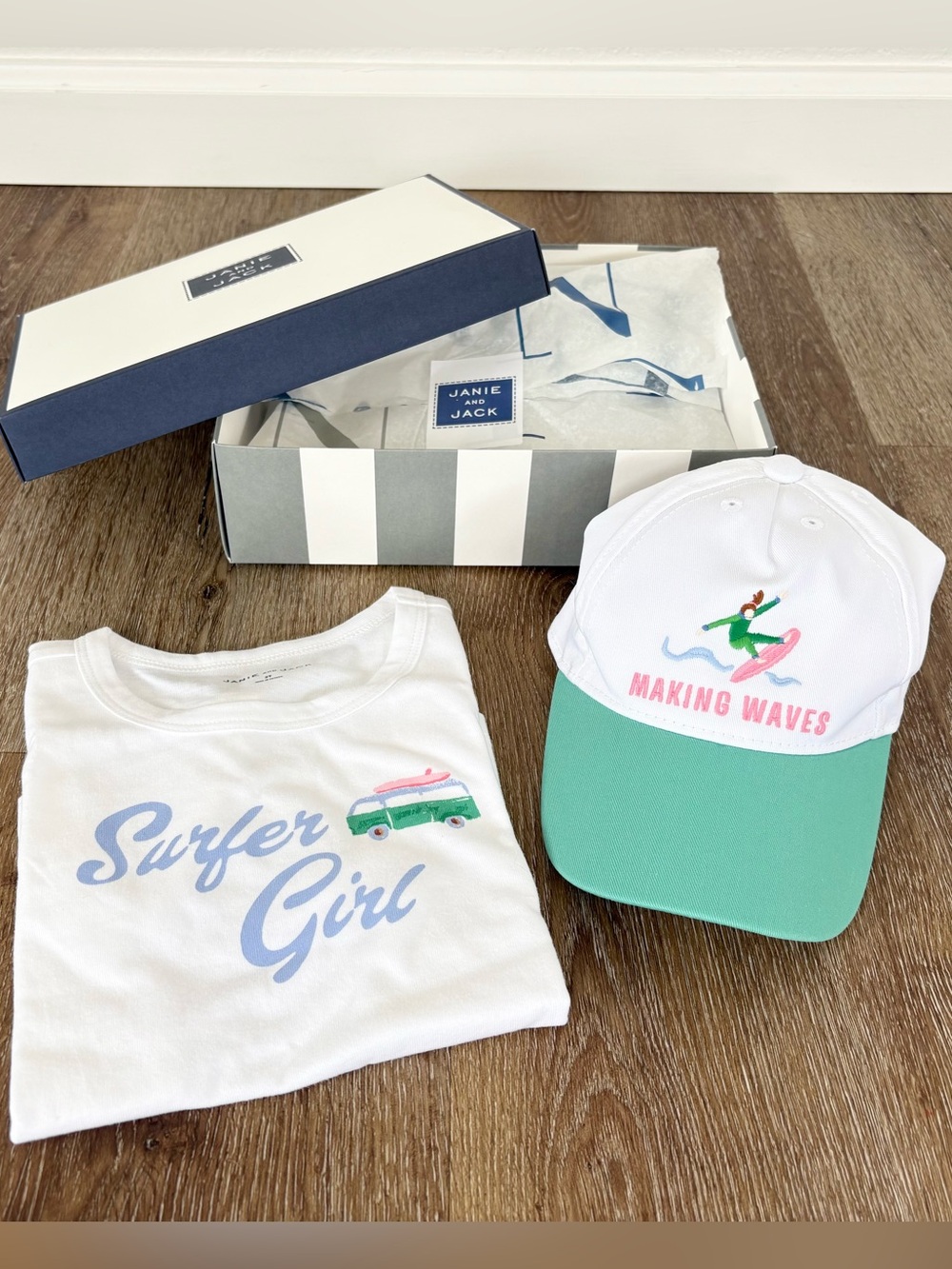 Janie and Jack Matching Surf Girl T-shirt & Cap Set in Gift Box Size: 2T| Beach